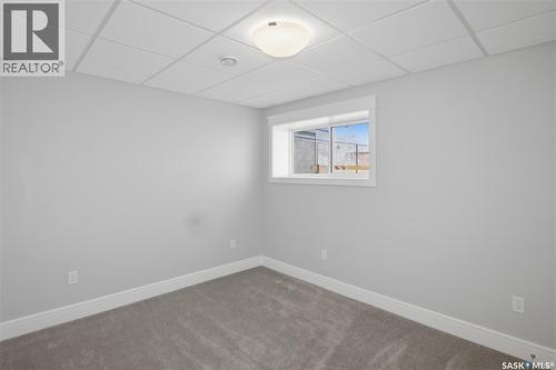 551 6Th Avenue Se, Swift Current, SK - Indoor Photo Showing Other Room