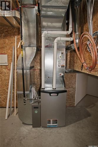 551 6Th Avenue Se, Swift Current, SK - Indoor Photo Showing Basement