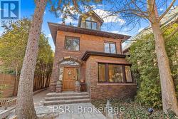 132 INDIAN ROAD Toronto, ON M6R 2V6