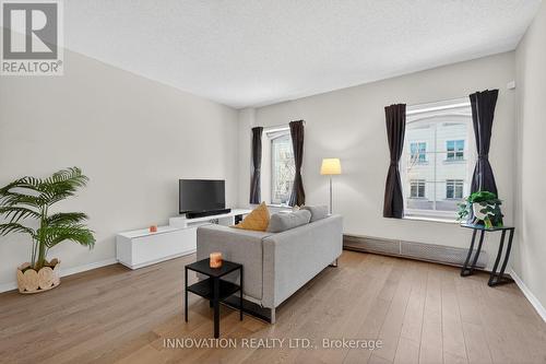 4 - 10 Clarence Street, Ottawa, ON - Indoor