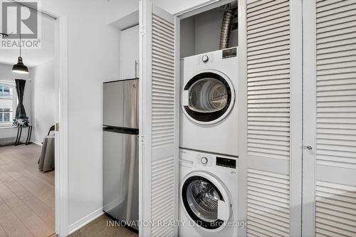 4 - 10 Clarence Street, Ottawa, ON - Indoor Photo Showing Laundry Room