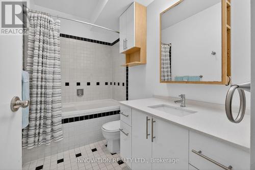 4 - 10 Clarence Street, Ottawa, ON - Indoor Photo Showing Bathroom