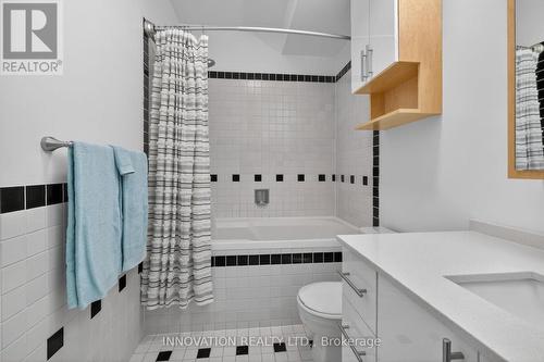 4 - 10 Clarence Street, Ottawa, ON - Indoor Photo Showing Bathroom