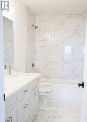 74 Bedell Drive, Mapleton, ON - Indoor Photo Showing Bathroom
