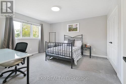 29 Batson Drive, Aurora, ON - Indoor Photo Showing Bedroom