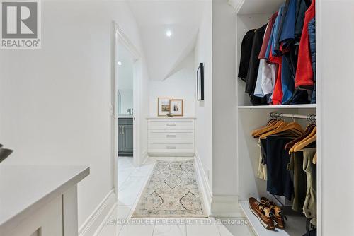 DRESSING ROOM - 6954 Shiloh Road, Clarington, ON - Indoor