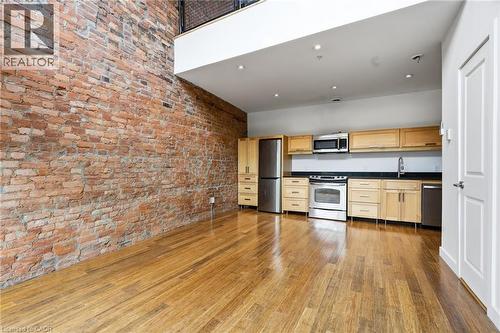 193 KING Street E Unit# 302 , Hamilton, Ontario L8N 1B3 5