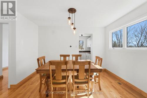 110 Pigeon Terrace, Ottawa, ON - Indoor Photo Showing Dining Room