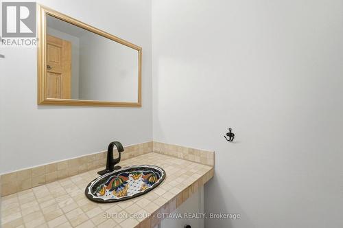110 Pigeon Terrace, Ottawa, ON - Indoor