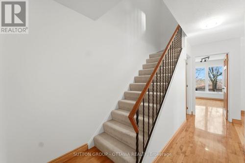 110 Pigeon Terrace, Ottawa, ON - Indoor Photo Showing Other Room