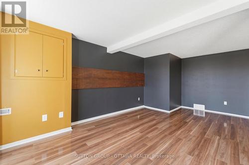 110 Pigeon Terrace, Ottawa, ON - Indoor Photo Showing Other Room