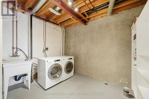 110 Pigeon Terrace, Ottawa, ON - Indoor Photo Showing Laundry Room