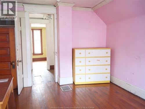 1050 Drouillard, Windsor, ON - Indoor
