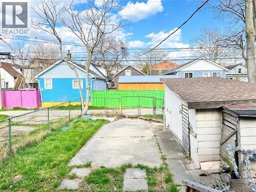 1050 Drouillard, Windsor, ON - Outdoor