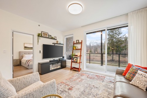 Salon - 106-1320 Rue Custine, Saint-Jérôme, QC - Indoor Photo Showing Living Room