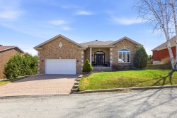 80 Rue du Rhône  Gatineau (Gatineau), QC J8V 3S1