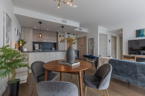 Dinette - 3201-1450 Boul. René-Lévesque O., Montréal (Ville-Marie), QC - Indoor