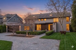 570 Rue Lakeshore  Beaconsfield, QC H9W 4K4