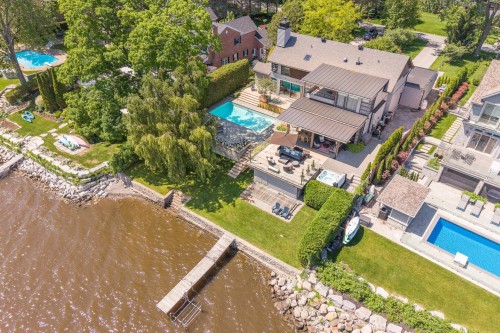 Façade - 570 Rue Lakeshore, Beaconsfield, QC - Outdoor With In Ground Pool With View