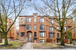 8752 Av. André-Grasset Montréal (Ahuntsic-Cartierville), QC H2M 2L4