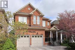 3213 ESCADA DRIVE  Mississauga, ON L5M 7V6