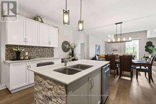 10 - 2848 King Street, Lincoln, ON - Indoor Photo Showing Kitchen With Double Sink
