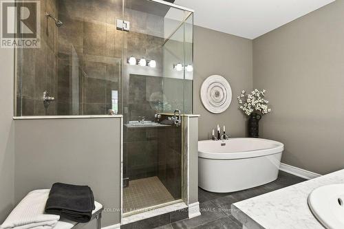 10 - 2848 King Street, Lincoln, ON - Indoor Photo Showing Bathroom