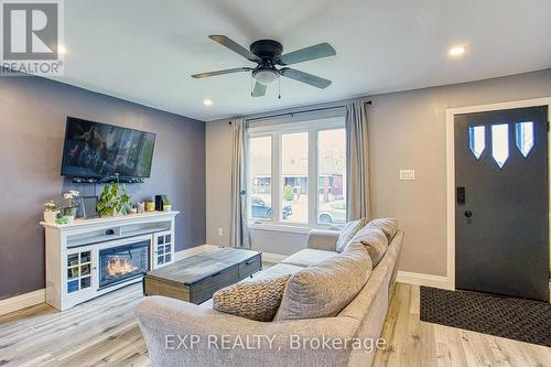 352 Fairfield Avenue, Hamilton, ON - Indoor With Fireplace