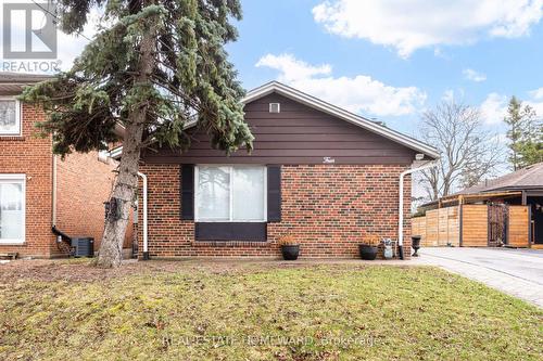 Seperate Access to Finished Basement - 4 Moorecroft Crescent, Toronto, ON - Outdoor With Exterior
