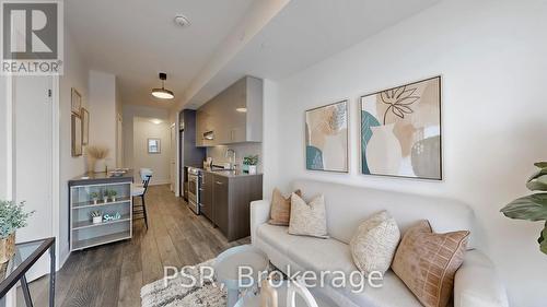 1016 - 188 FAIRVIEW MALL DRIVE  Toronto, ON M2J 0H7