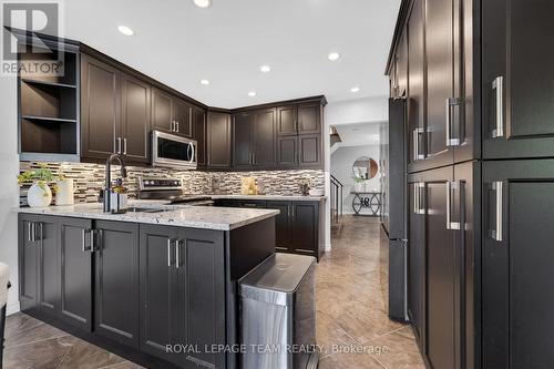 161 Springwater Drive, Ottawa, ON - Indoor Photo Showing Kitchen With Upgraded Kitchen
