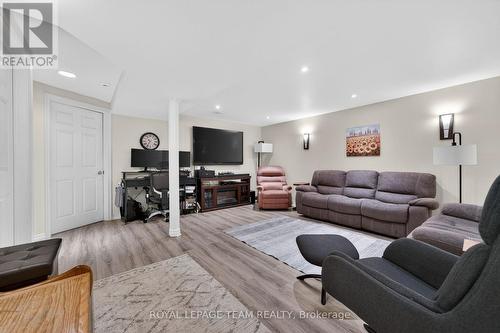 161 Springwater Drive, Ottawa, ON - Indoor Photo Showing Other Room