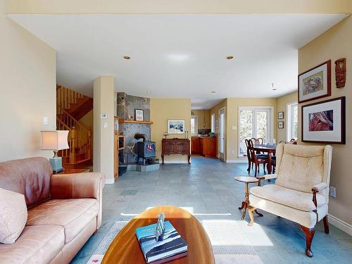 55 Lintlops Road, Murphy Cove, NS - Indoor Photo Showing Living Room