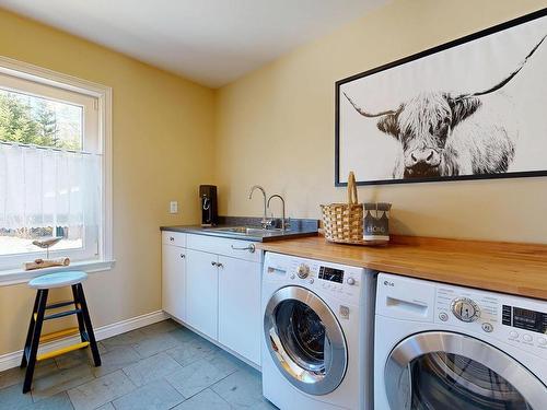 55 Lintlops Road, Murphy Cove, NS - Indoor Photo Showing Laundry Room