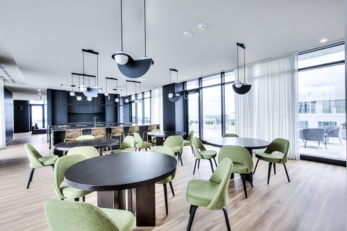 Salle communautaire - 703-5175 Rue Mackenzie, Montréal (Côte-Des-Neiges/Notre-Dame-De-Grâce), QC - Indoor Photo Showing Other Room