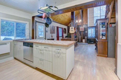 Cuisine - 361 Av. Monfette, Chertsey, QC - Indoor Photo Showing Kitchen