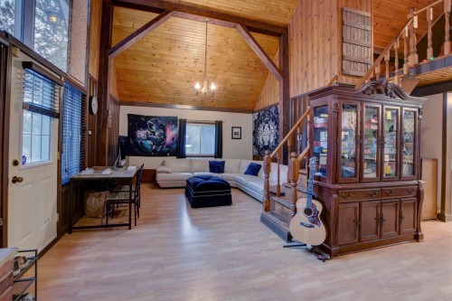 Salon - 361 Av. Monfette, Chertsey, QC - Indoor Photo Showing Other Room