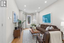 28 ARGYLE STREET Toronto, ON M6J 1N4