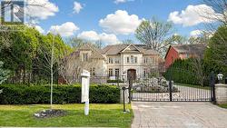 17 TRUMAN ROAD  Toronto, ON M2L 2L4
