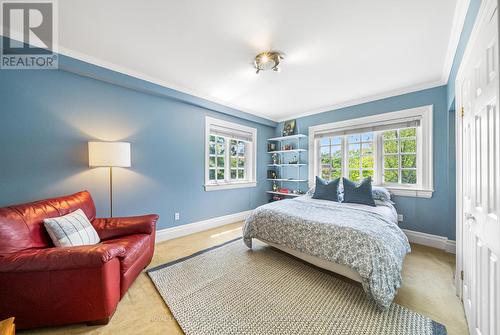 25 Strathgowan Crescent, Toronto, ON - Indoor Photo Showing Bedroom