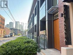 405 - 90 NIAGARA STREET Toronto, ON M5V 0P9