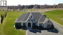 55 TEWS Lane Dundas, ON L9H 7N4