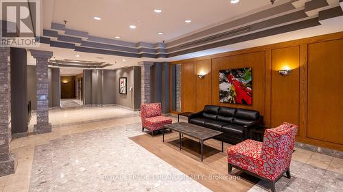 904 - 695 Richmond Street, London East (East F), ON - Indoor