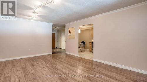 904 - 695 Richmond Street, London East (East F), ON - Indoor Photo Showing Other Room