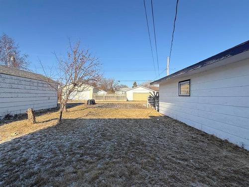 6 Aster Crescent, Brandon, MB - Outdoor