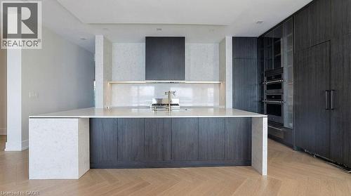 100 Appleby Place, Burlington, ON - Indoor Photo Showing Other Room