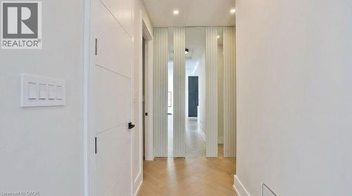 100 Appleby Place, Burlington, ON - Indoor Photo Showing Other Room