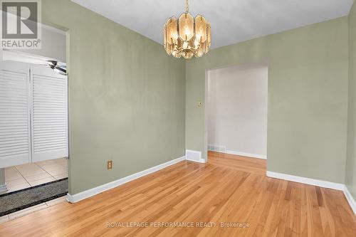 1582 Digby Street, Ottawa, ON - Indoor Photo Showing Other Room