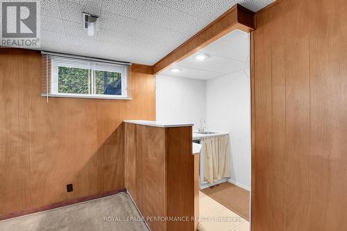 Wet bar in Recreation Room - 1582 Digby Street, Ottawa, ON - Indoor Photo Showing Other Room