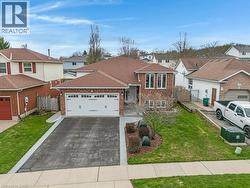 56 DAWN Crescent  Cambridge, ON N3C 4A9